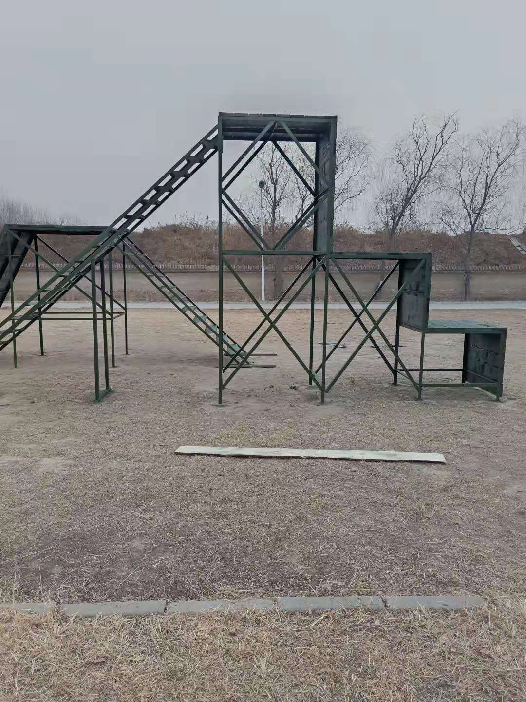 刻苦训练篮球时如何避免受伤的建议_0